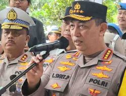 Kapolri Jenderal Empat Perwira Bintang Tiga dalam Proses Pensiun, Penyegaran Organisasi Polri
