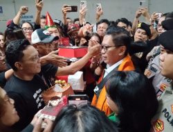Perayaan Ulang Tahun yang Tak Terlupakan bagi Hasto Kristiyanto di Pengadilan Tipikor